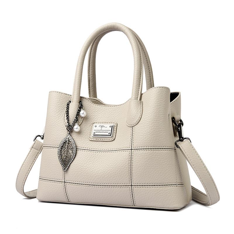 Simple and Fashionable Single-shoulder Bag with Multiple Pockets and Large Capacity. Handbag or Crossbody Bag.