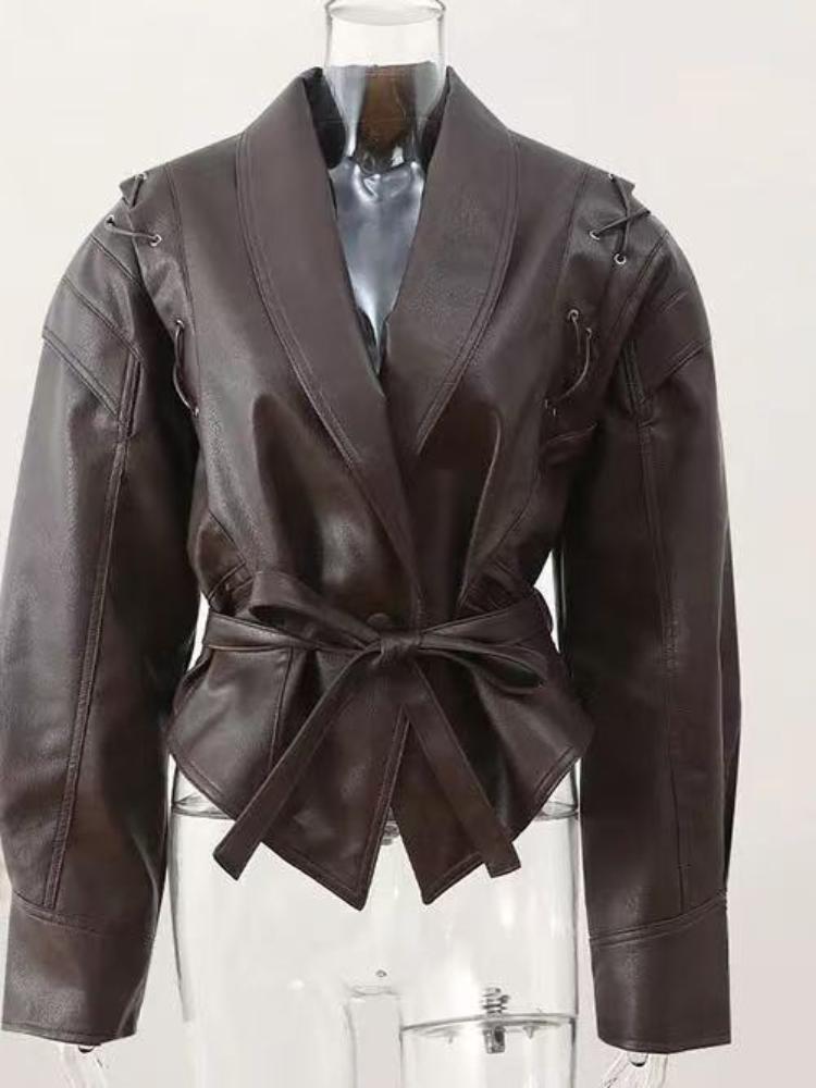 

Женская куртка из искусственной кожи бордового цвета с преувеличенным дизайном плеч и деталями с пряжками M малиновый