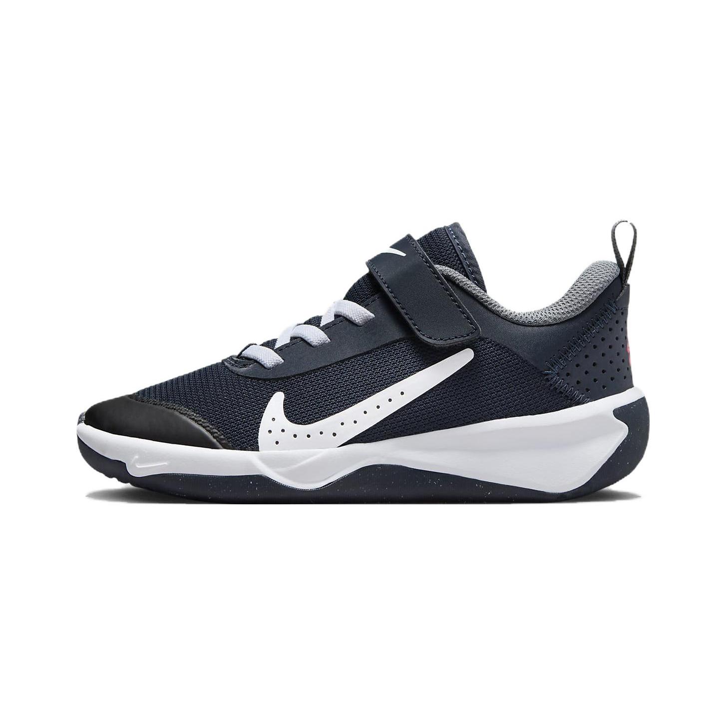 

Новые Nike Omni Multi-Court PS Dark Obsidian White DM9026-402 28