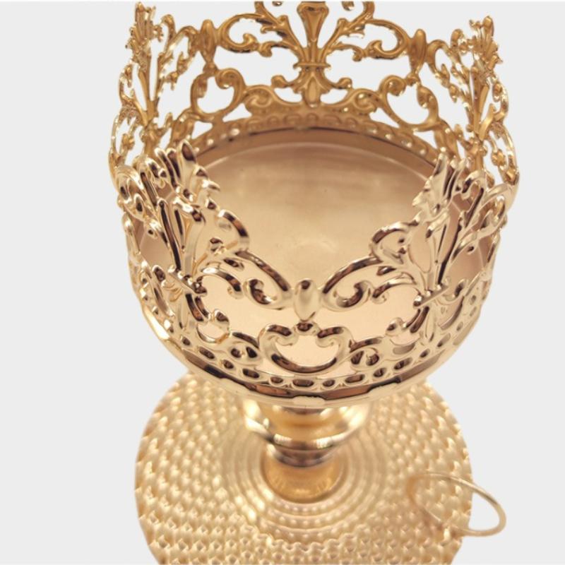 Vintage Crown Candle Holder Electroplated Iron Royal Decor for Wedding/Home Antique Gothic Centerpiece