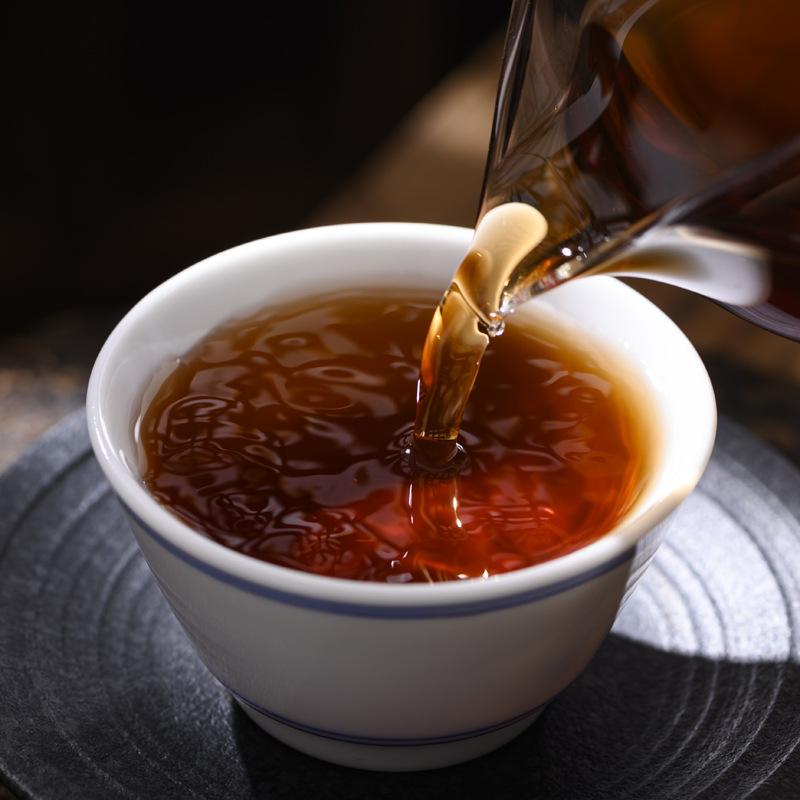 Banzhang Wuzhai Pu'er Tee, gekochter Pu-Erh-Teekuchen, 357 g