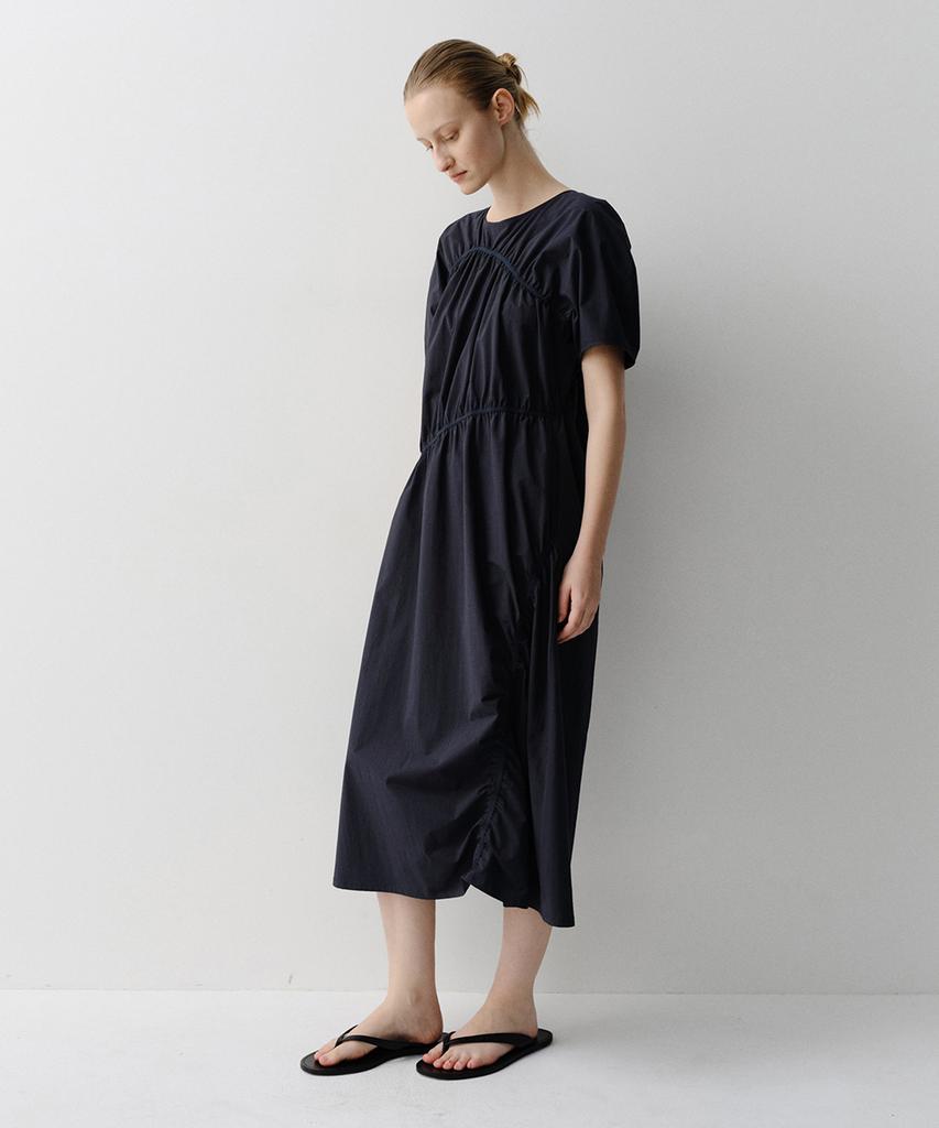 Ia Slope Shirring Dress (Navy)