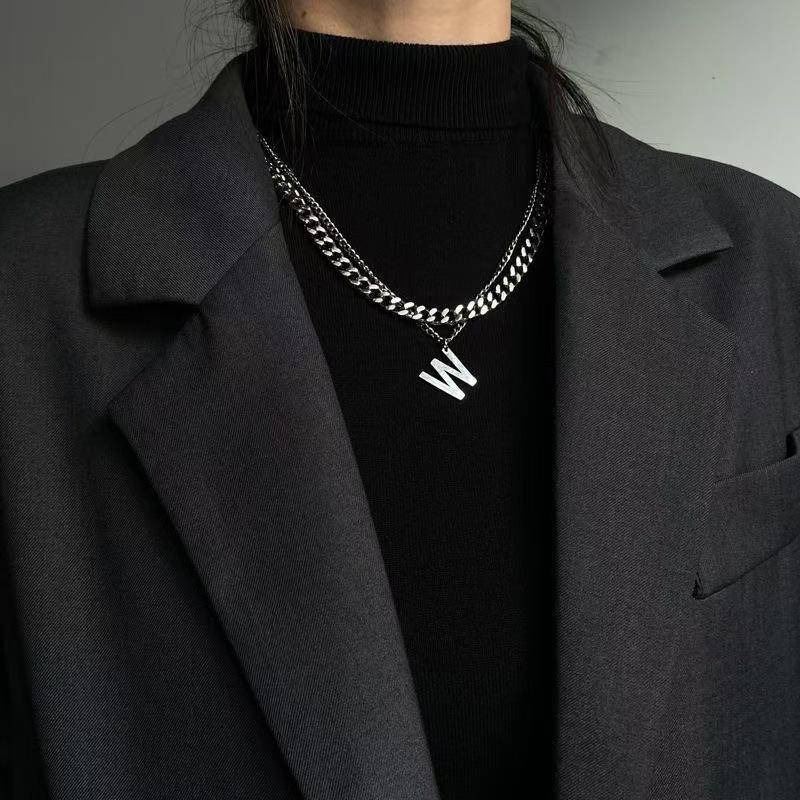 Geometric Triangle Sweater Necklace: Luxury, Versatile, and Simple for Autumn/Winter Fashion