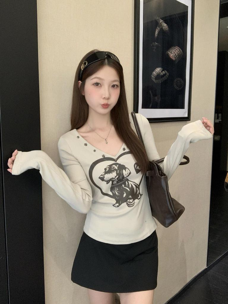 Plus Size Women's Retro V-neck Printed Long Sleeve T-shirt - Autumn Winter Spicy Girl Style