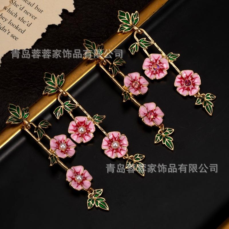 French Retro Pink Enamel Flower Earrings Women Vintage High-end Exquisite Long Fragrant Style