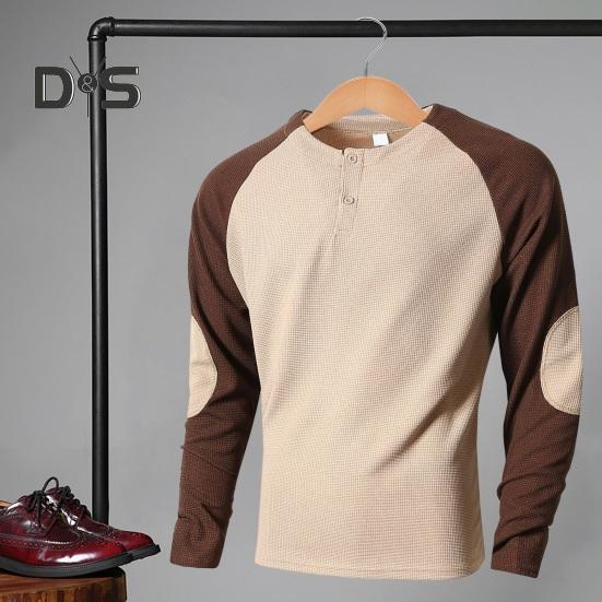 Frühlings- und Herbstoberteil für Herren, normale Passform, Farbblock-Langarm-T-Shirt, geknöpfter Rundhalsausschnitt, Patch-Dekor, lässiges Sport-Party-T-Shirt