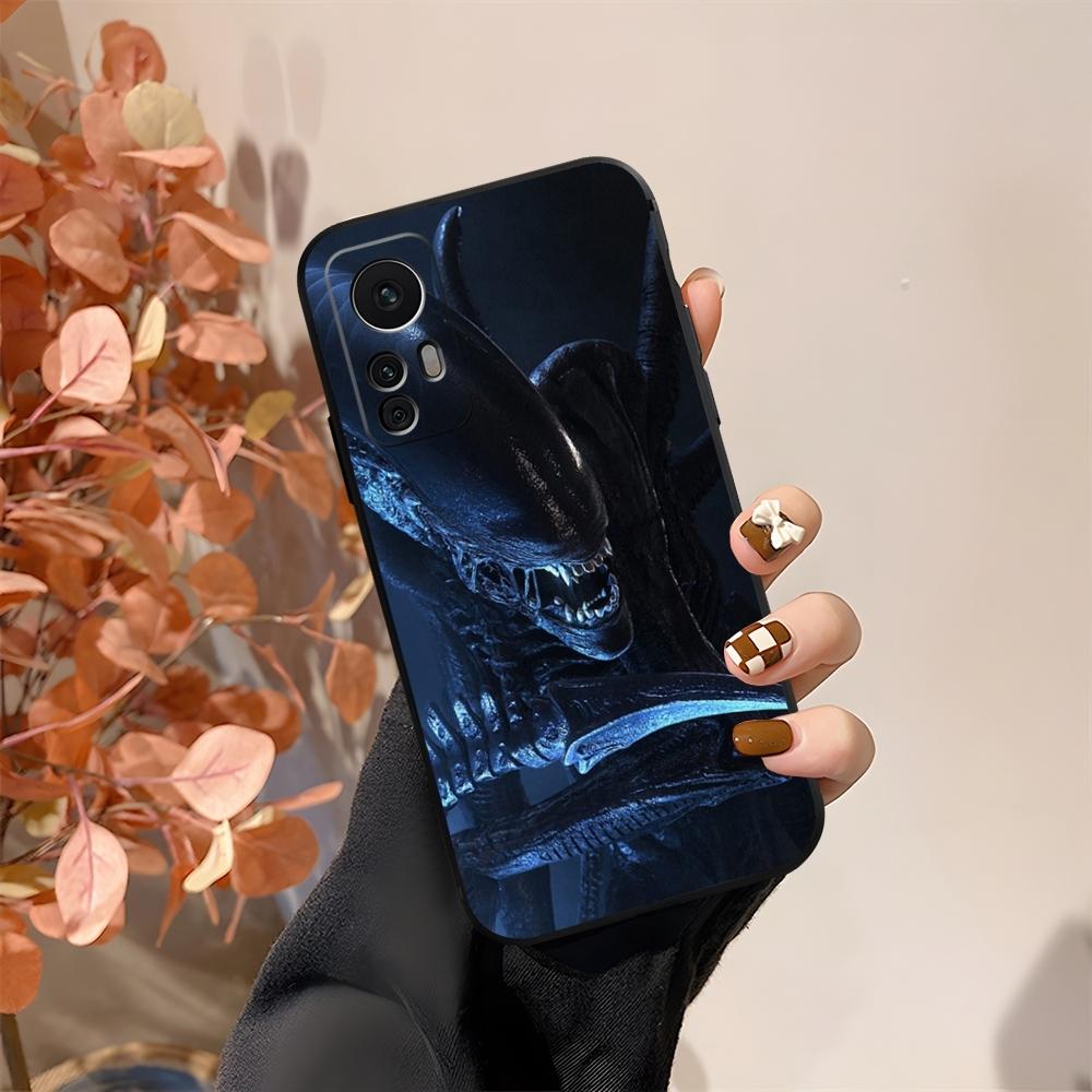 Movie Alien Xenomorph Phone Case Fundas For Xiaomi 15 14 12 Lite Pro 13 11t POCO X5 M6 M5 X6 X3 F5 F6 Pro Cover