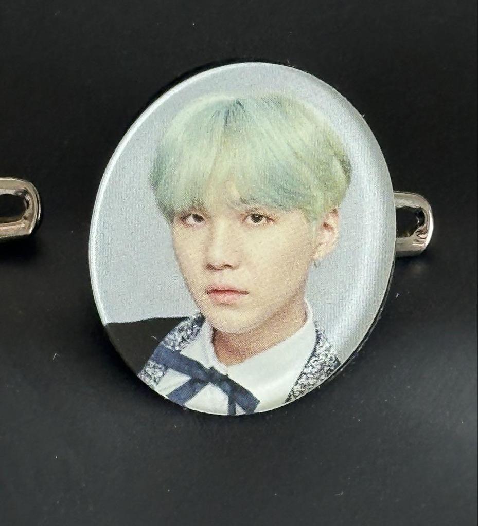 [USED] BTS Wings Tour Final Official Acrylic Badge (All Members)