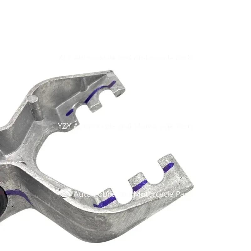 For Ford Kuga 13-17 Muffler Lifting Lug Exhaust Pipe Bracket Rear Hanger