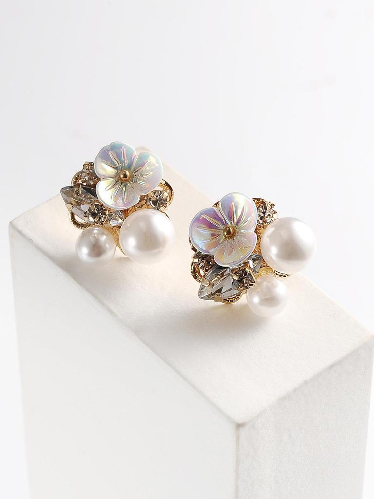 European American Crystal Shell Flower Pearl Stud Earrings