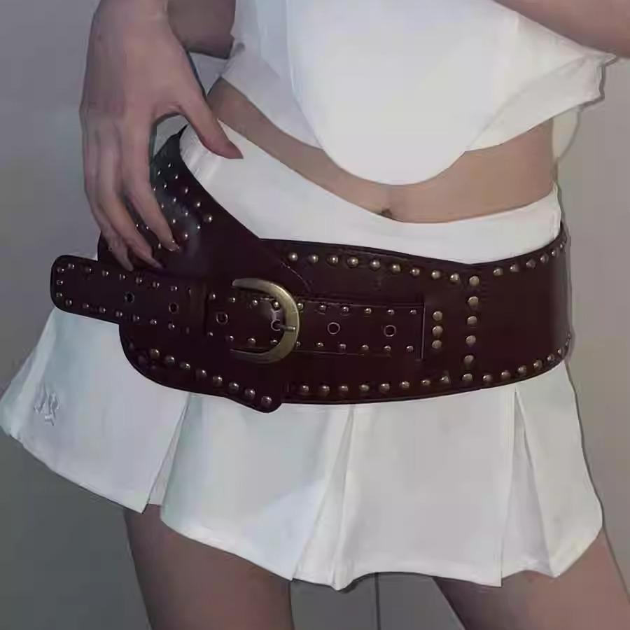 Women's Wide Retro Punk Style Belt: High-End, Fashionable, Versatile, Decorative Accessory for Trendy Skirt Pairing.