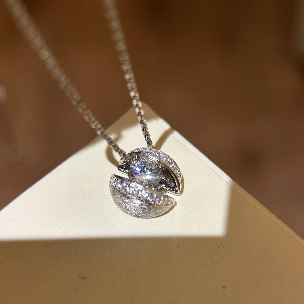 2026 Φωτεινό Πολυτελές Κρεμαστό με Κόκκινο Διαμάντι και Βουρτσισμένο Χειροποίητο Κόκκινο Κορούνδιο, Γυναικείο Κολιέ με Ανάρτηση Advanced Sense, με Αίμα Πλανήτη, Γυναικείο