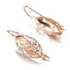 Trendige kupferbeschichtete Echtgold Zweifarbige Hohlblumenohrringe