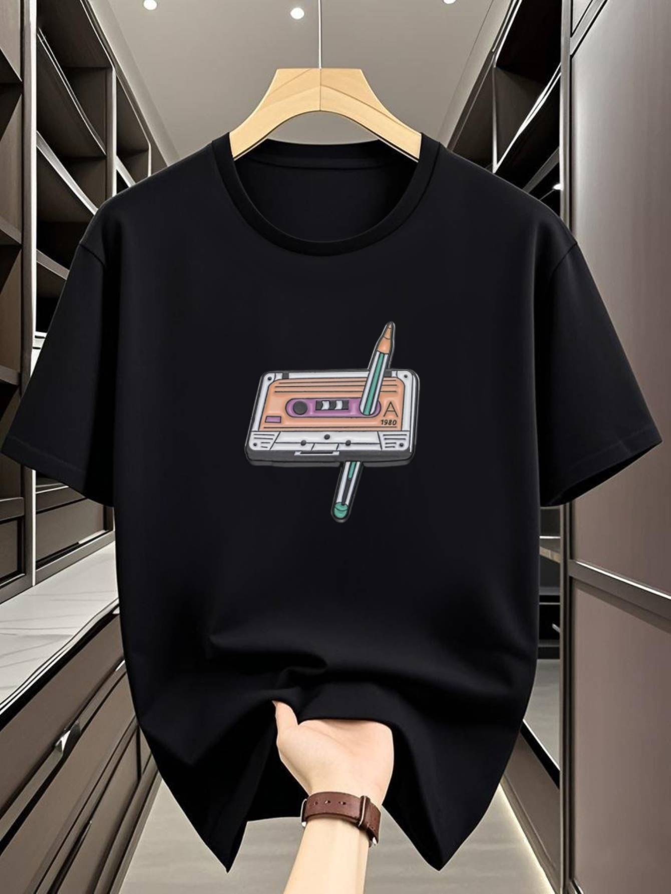 Casual Graphic T-shirt - Bold  BON VOYAGE  Print L