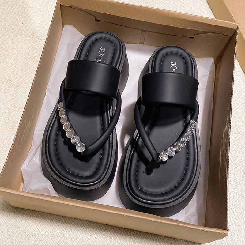 Small muffin thick-soled flip-flops, wearing rhinestones, new summer cool slippers