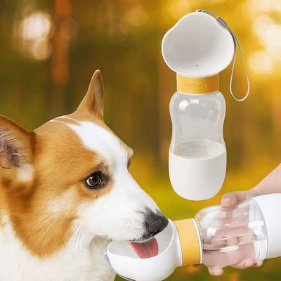Multipurpose 2 In 1 Outdoor Dog Water Bottle Cloud Shape Plastic Dog Water Dispenser with Strap Pet Feeder Walking The Dog