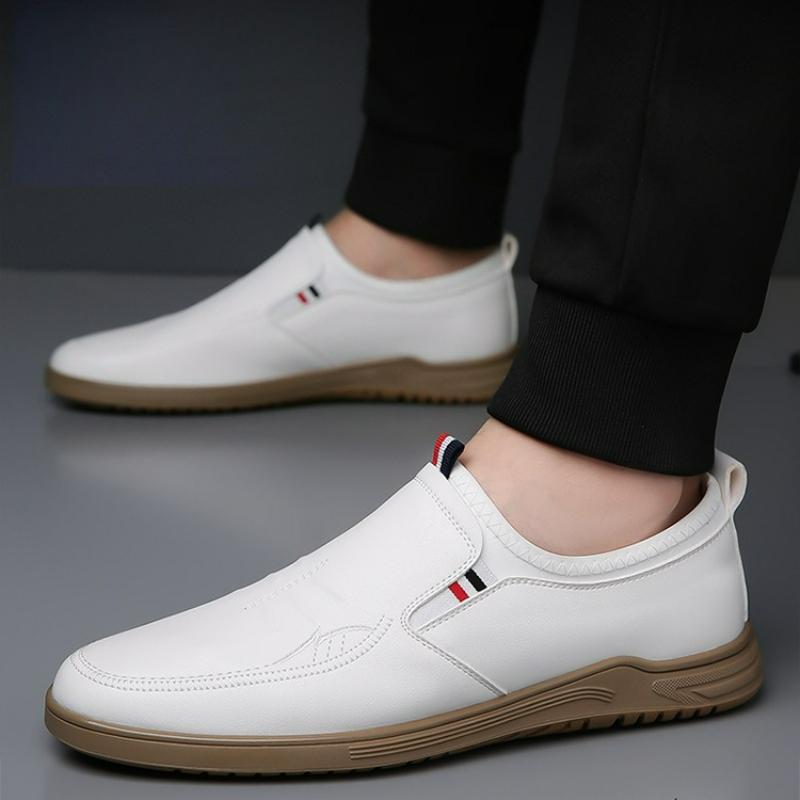 Men's Shoes Business Casual Shoes New Soft Sole Leather Flat Shoes Driving White Male Loafers Slip-On Lightweight Leather Shoe