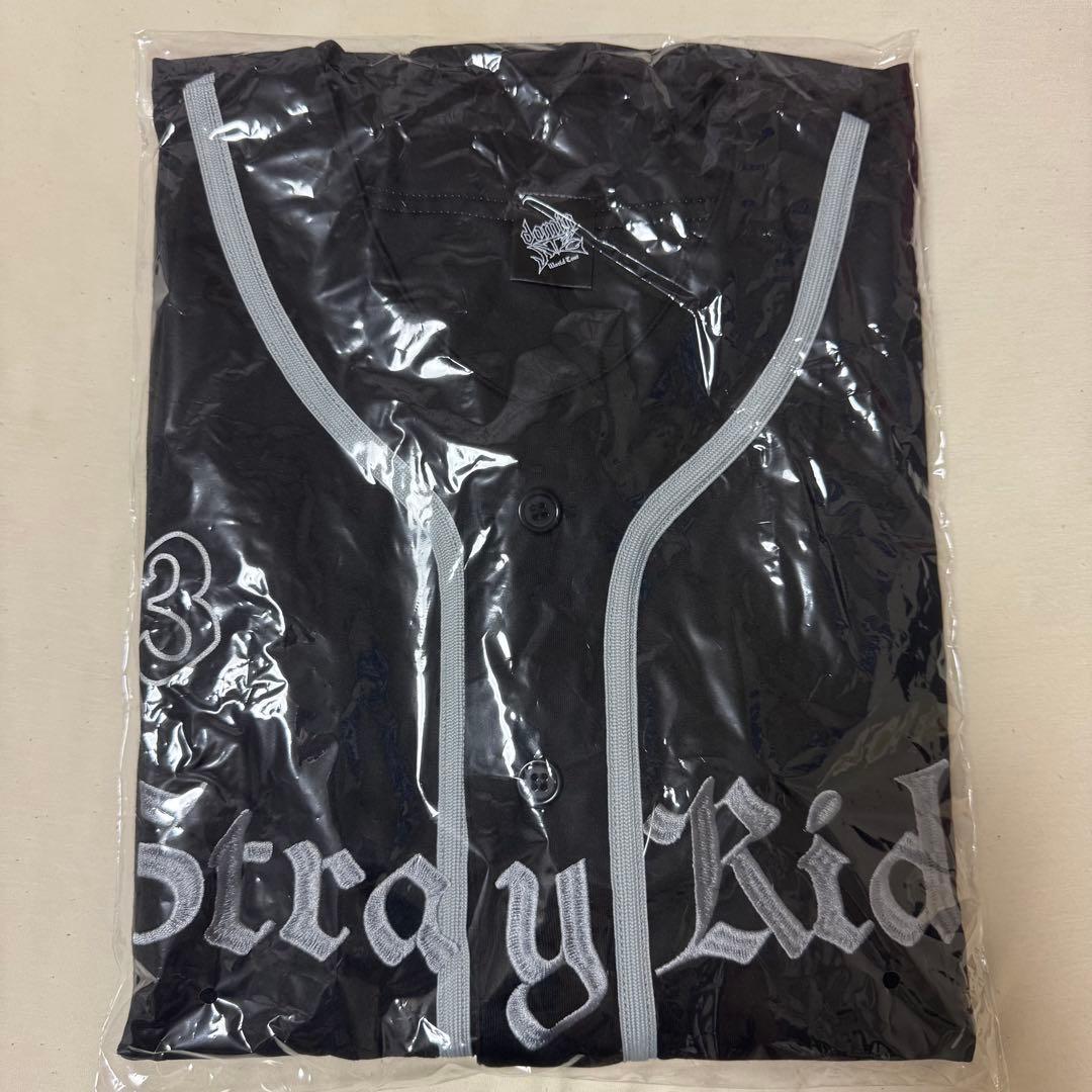 

[Б/У] Stray Kids dominATE Stray Kids Бан Чан униформа