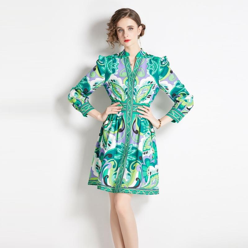 

Весна Европейский стиль Зеленая печать Мода Подиум Платье Женщины V-образный вырез с длинными рукавами с высокой талией Платья для вечеринок