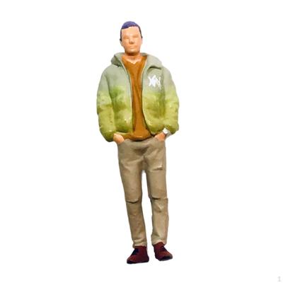 1/64 Diorama Figures Street People Model Character Miniature Layout Figure Winter Trendy Man for