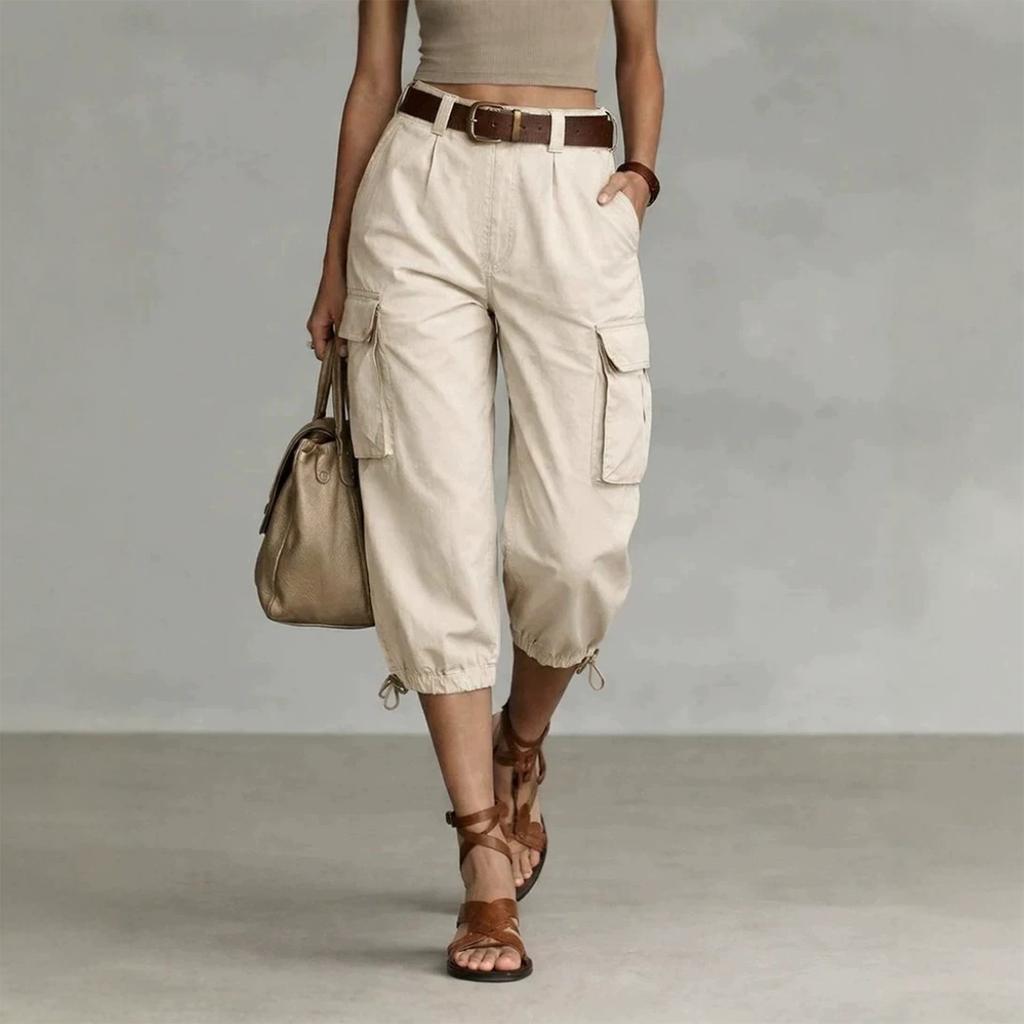 Pantalon cargo court ample et décontracté pour femme avec cordon de serrage à la taille et poches pour un usage extérieur et quotidien