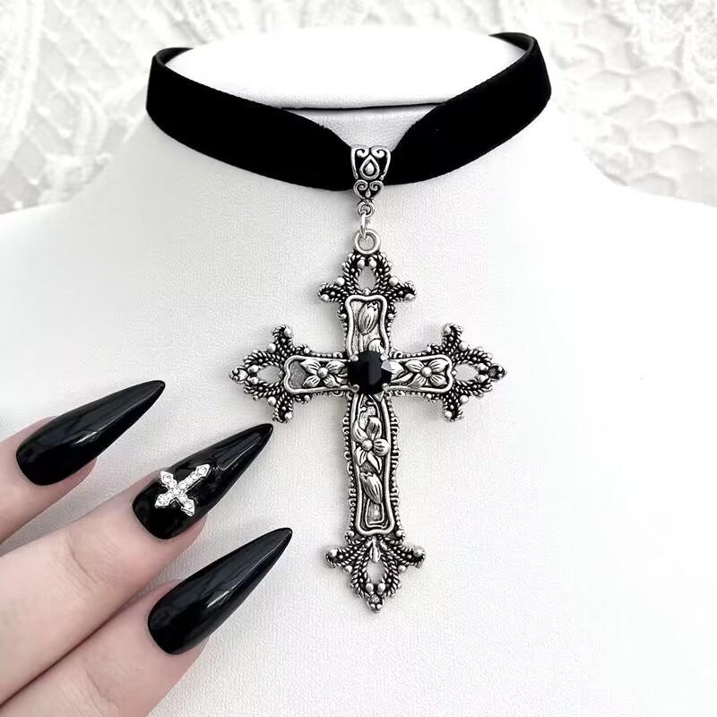 Gotisches Kreuz Samt Choker Halskette - Modischer Punk Schmuck für Damen