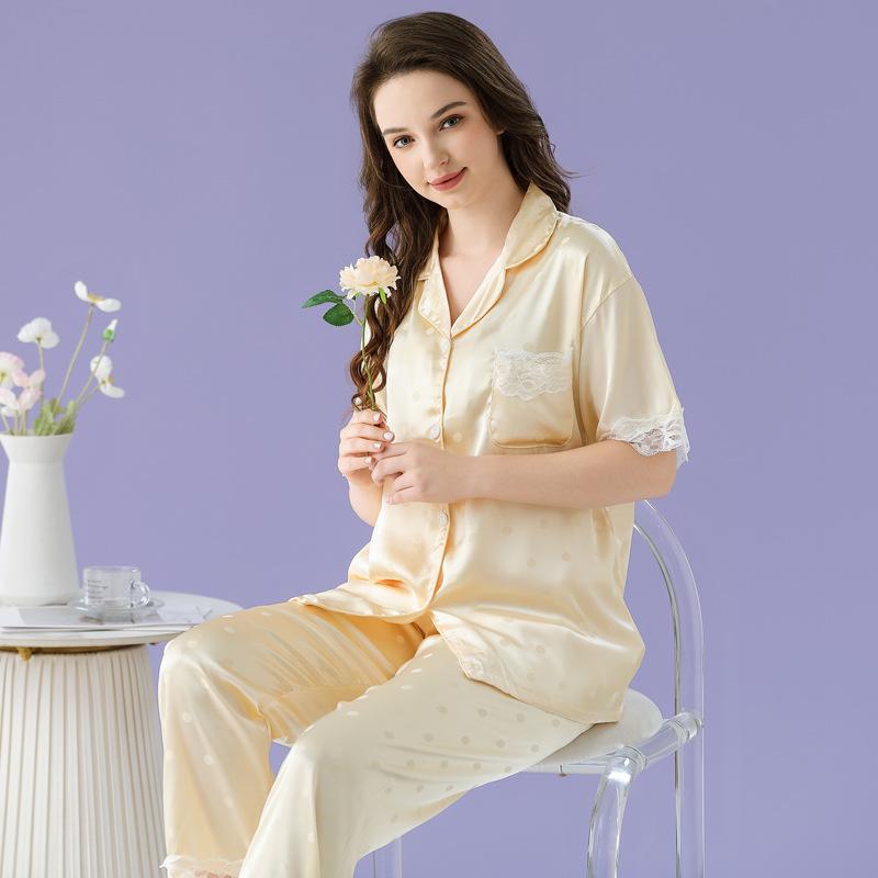 Cute And Simple Polka Dot Printed Pajamas Women'S Summer Cool Ice Silk Loungewear Short Sleeves And Trousers Can Be Worn Outside