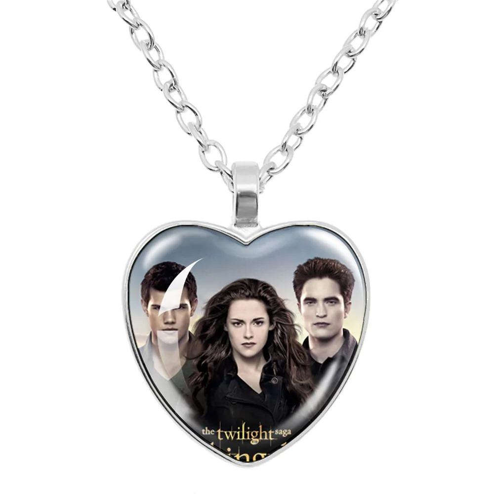 Twilight Movie Necklace Vampire Bella Edward Jacob Renesmee Character Glass Heart Pendant Necklace Men Women Jewelry Gift