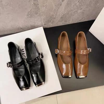 Neue Mode Gürtel mit Schnalle Flache Schuhe Damen Luxus Metall Quadratische Zehenpartie Lederschuhe Eleganz Niedrige Absätze Damen Partykleid Schuhe