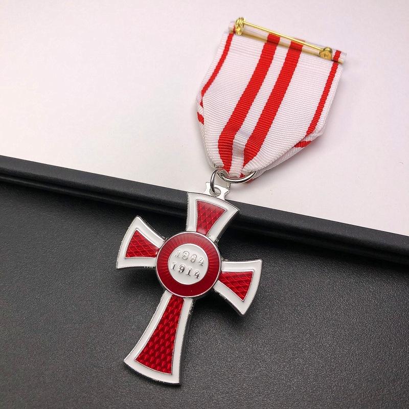 Emblemat Austriacko-Węgierskiego Czerwonego Krzyża, europejski i amerykański wisiorek krzyżowy, biżuteria posrebrzana, medal niemiecki, prezent świąteczny, wypełniacze do pończoch