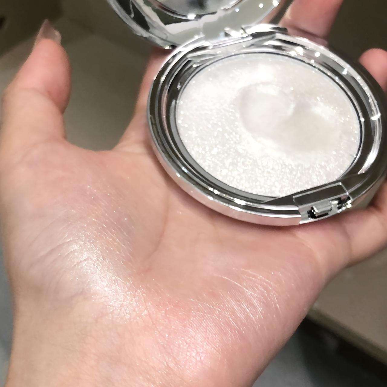 

Мерцающий хайлайтер с бриллиантовой пудрой, кремовый хайлайтер для лица и тела, естественное сияние, стойкий, не размазывающийся, пастообразный хайлайтер, легко растушевывается 01