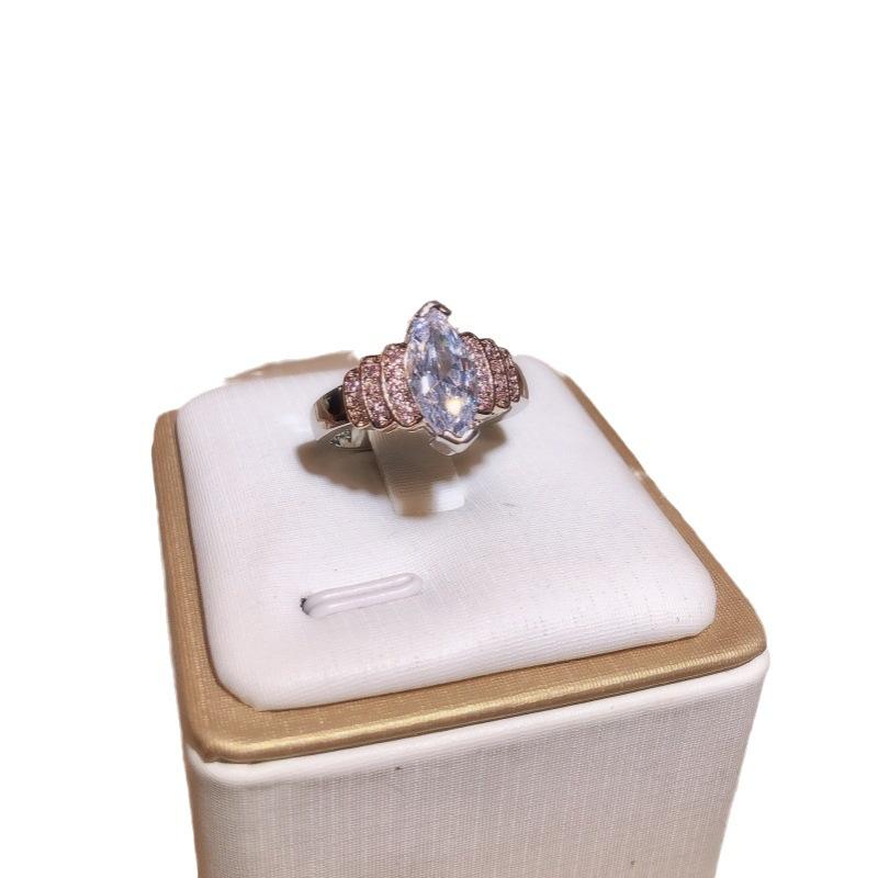 Nouvelle Mode Européenne et Américaine et Bijoux de Main Populaires Bague en Zircon Coloré Plaqué Or pour Femmes