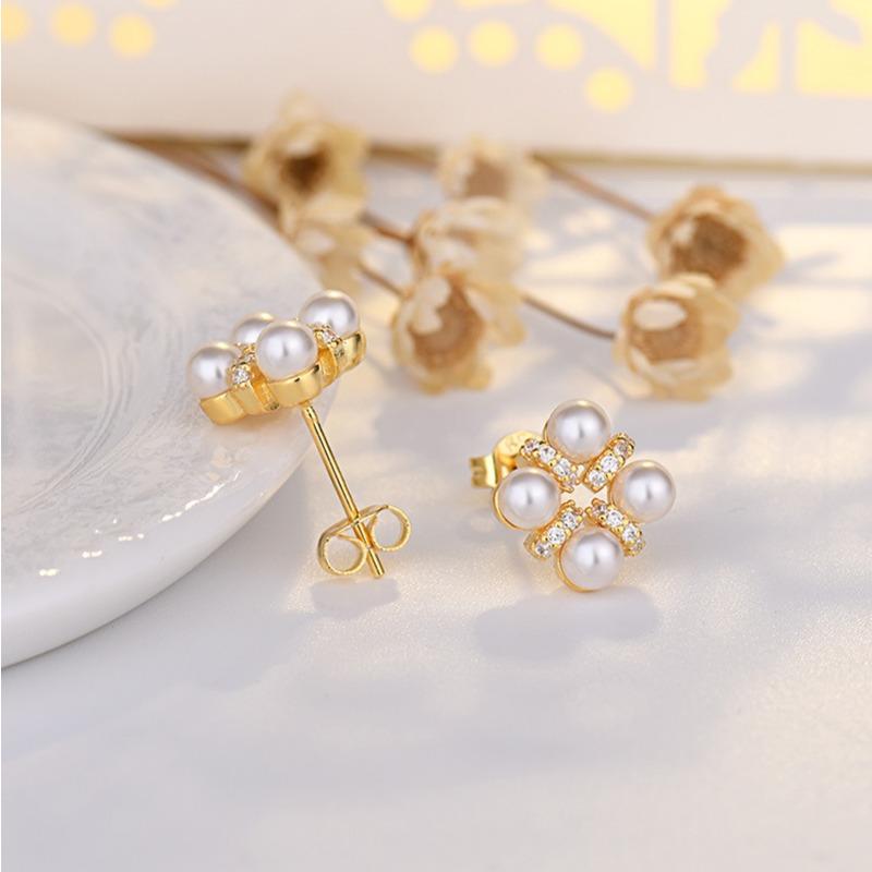 Elegant Fashion Floral Pearl 925 Silver Needle Stud Earrings For Women