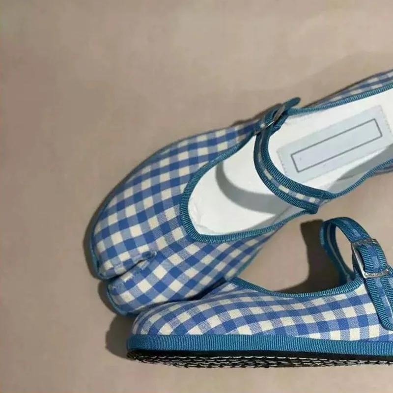 Fashion “Versatile Retro” Gingham Tabi Mary Janes, Buckle - Detailed, Suits Daily Wear & Trendy Scenes