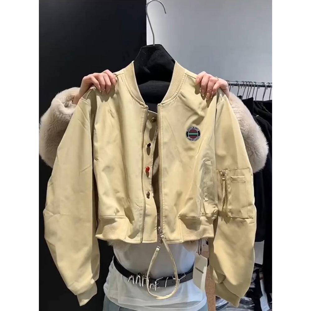 2025 Women's Trendy Casual Baseball Jacket: High-End, Age-Reducing Short Coat for Spring & Autumn