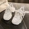 Estación Europea 2025 Nuevo Cuero Zapatos Europeos de Papá para Mujer Suela Gruesa Versátiles Aumento de Altura Casual Deportivos Ajustados Zapatos Blancos Pequeños