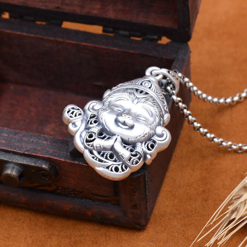 Vintage Monkey King Pendant Necklace Men Women Copper Alloy Retro Style U-Shaped Geometric Charm With Pearl Chain