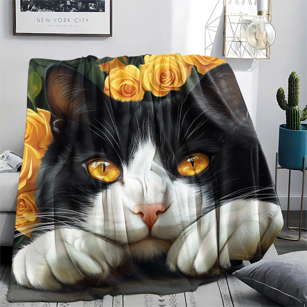Calico Cat and Flowers,pattern Flannel Blanket, High quality Comfortable for All Seasons, Home Decor, Warmth and Comfort, Perfect for Gifts.