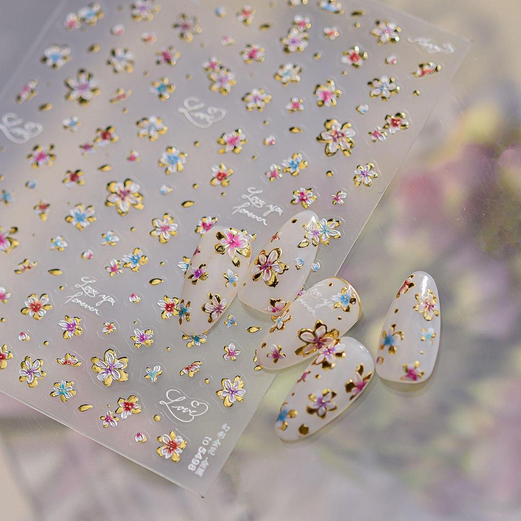 Tomoni Iridescent Gold Flower Nail Art Stickers - Retro Light Luxury Style DIY Nail Decorations.