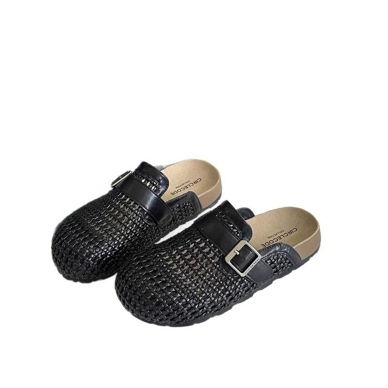 Casual Bag Head Lazy Slippers Women's 2025 Summer New Casual Versatile Lazy Shoes Hollow Breathable Cool Slippers