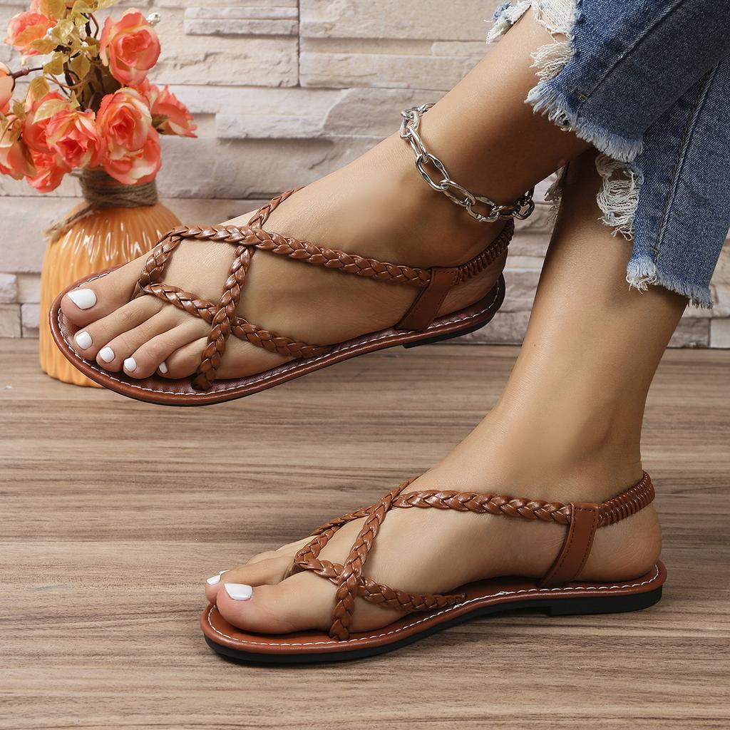 Foreign trade toe casual flat sandals women's 2025 new woven foot cover Roman beach shoes large size 43Sandal
