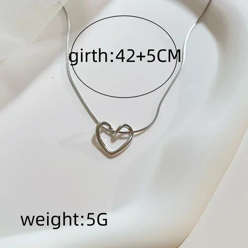 Hollow Heart Pendant Necklace Tiny Silver Color Clavicle Snake Chain Collar for Women Friendship Jewelry