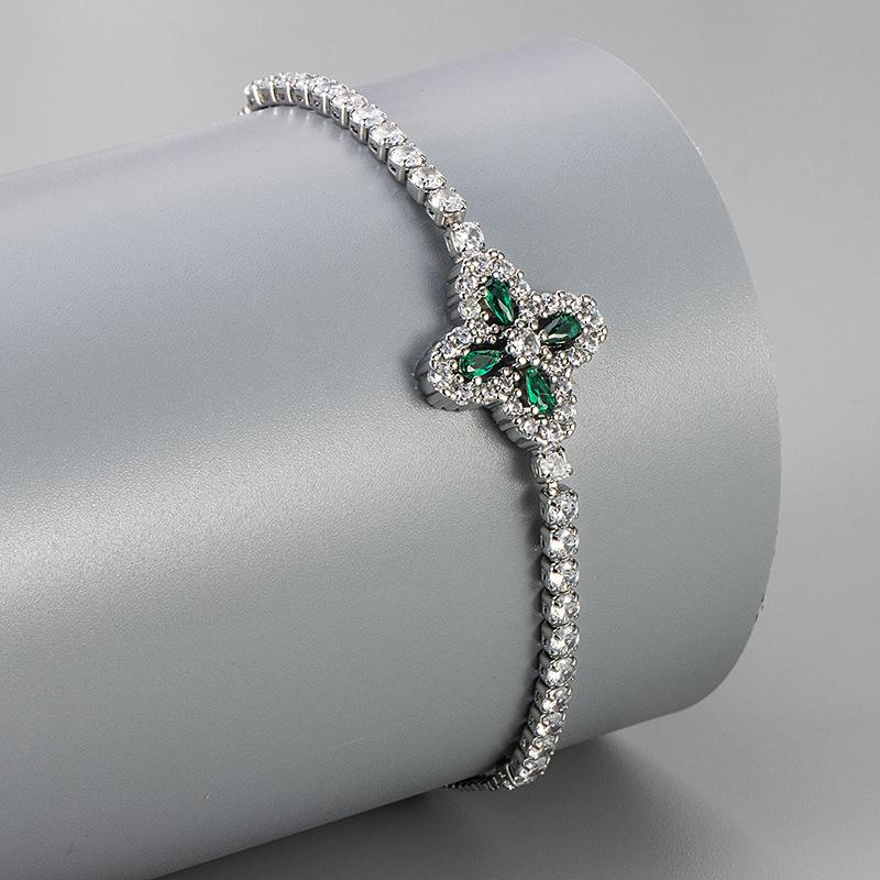 Luxury Full Zircon Rhombus Flower Bracelet Adjustable Fashion Commuter Elegant Niche Jewelry For Women Daily Wear copper