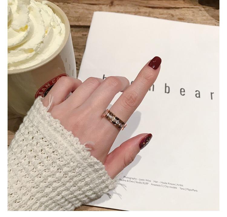 Korean Style Rose Gold Micro-Inlaid Diamond Titanium Steel Ring for Men and Women