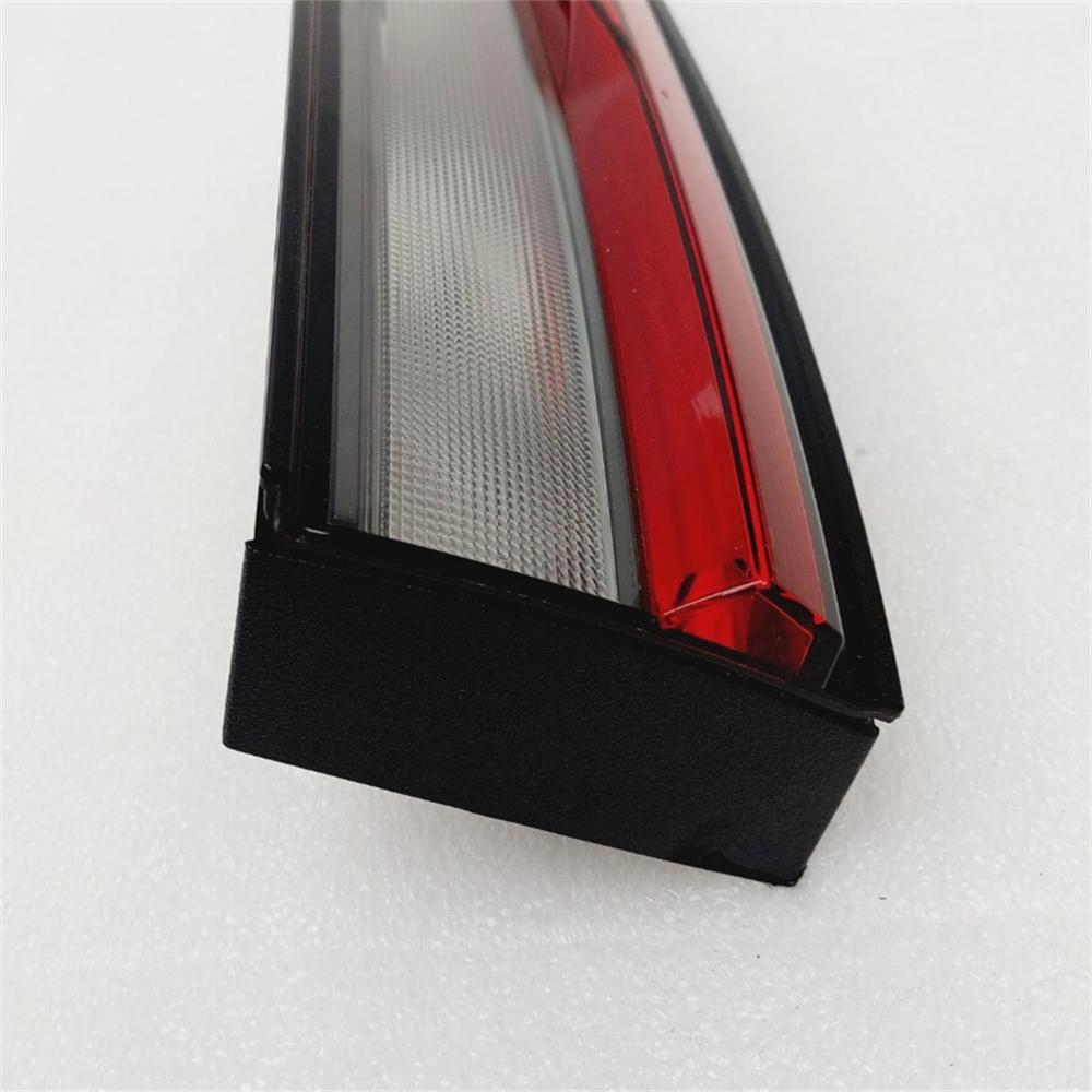 Right Side LED Taillight 68458942AE For 2021 - 2025 2026 Jeep Grand Cherokee L