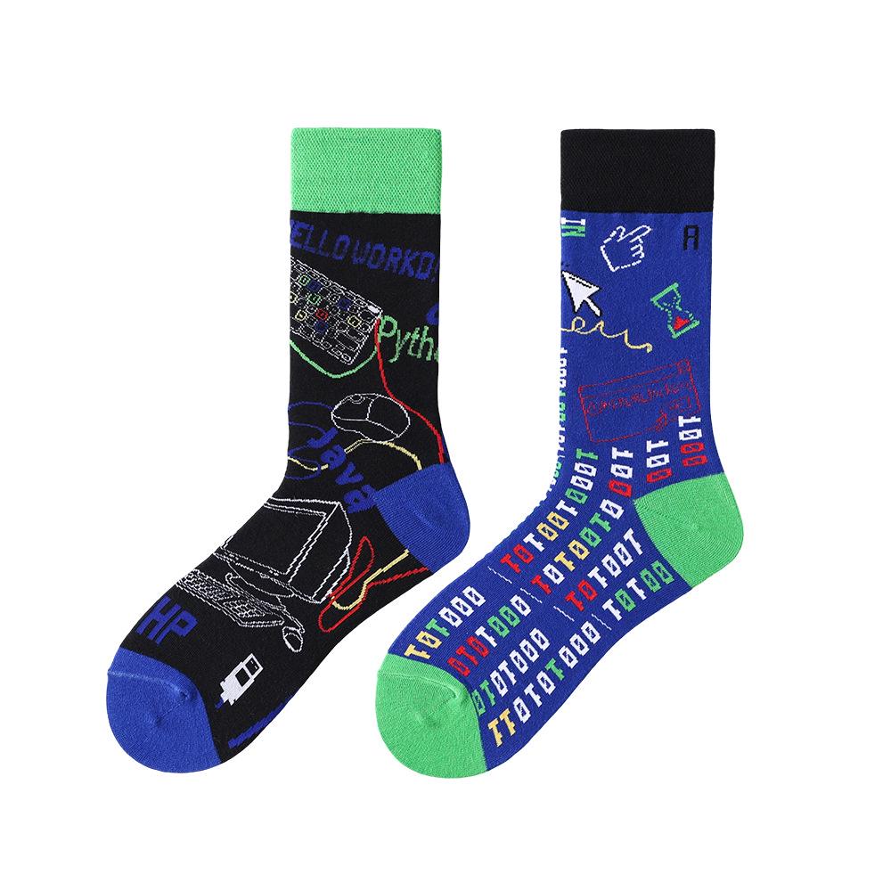 Original Asymmetrische Cartoon Hip Hop Baumwollsocken für Paare - Wadenhoch Mandarinenente Stil für Damen und Herren