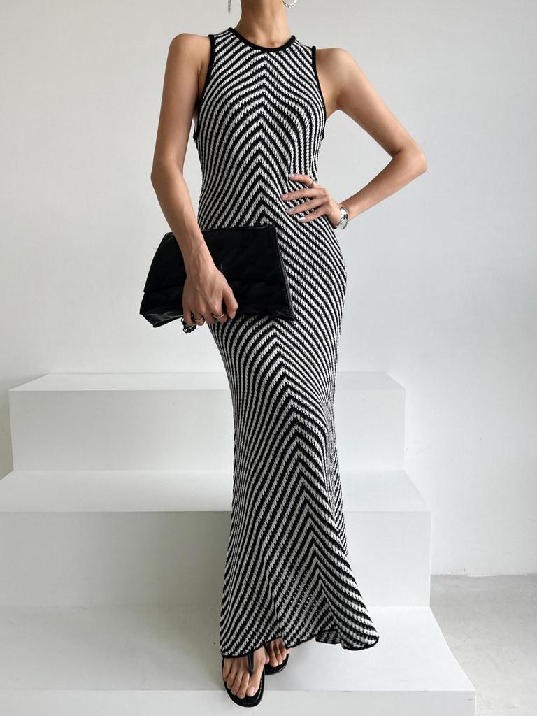 Patchwork Sleeveless Slim-Fit Knitted Dress