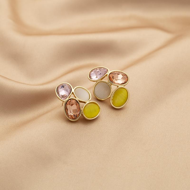 Luxury Super Crystal Girl Retro Fashion Mosquito Ear Piercing Ear Clip