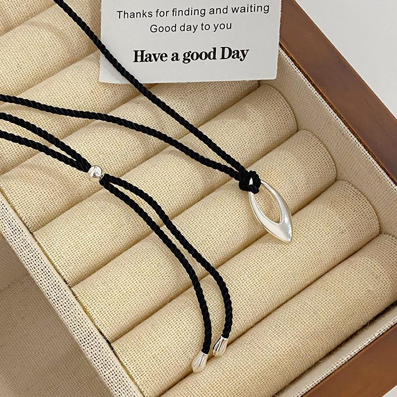Personalisierte ovale Tropfenkette Damenmode Gewebtes Kordelzug-Halskettenkette