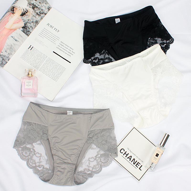 Plus Size Seamless Silk Mid-Waist Lace Panties for Curvy Women